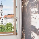 Отель Living Viktualienmarkt