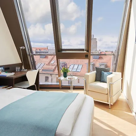 Hotel Living Viktualienmarkt 4*