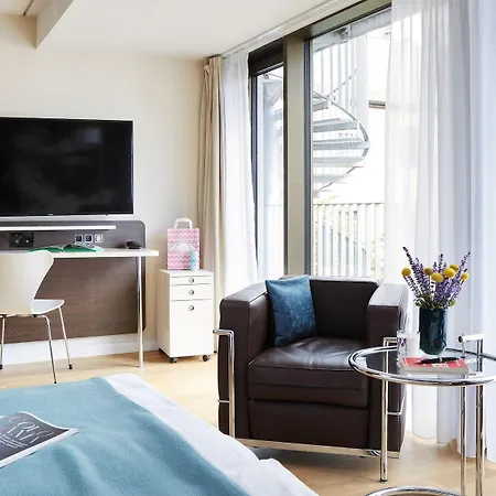 Hotel Living Viktualienmarkt 4*