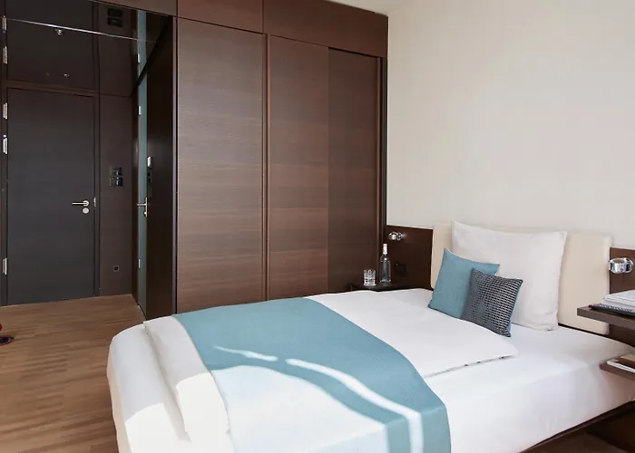 Living Viktualienmarkt 4* מינכן