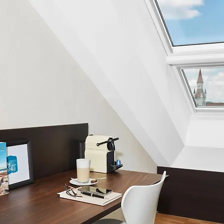 Hotel Living Viktualienmarkt 4*