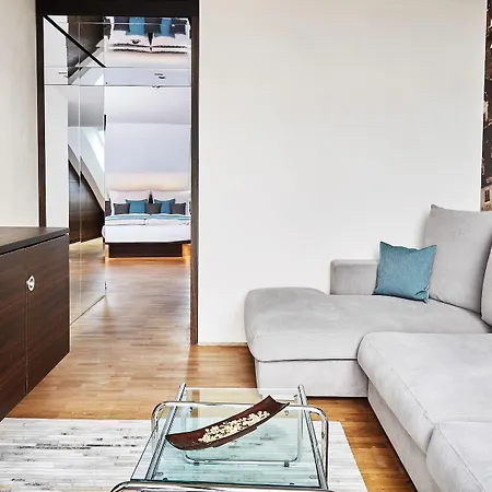 Living Viktualienmarkt Hotel 4*