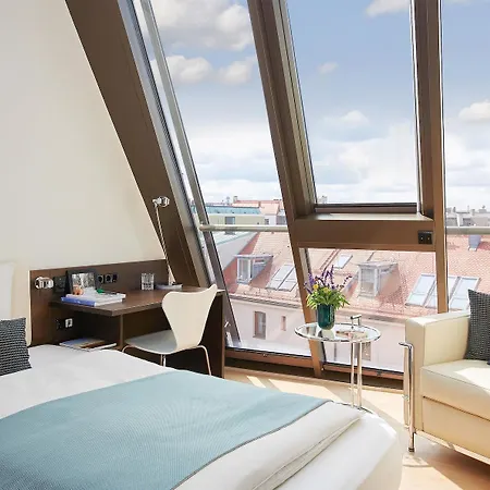 Living Viktualienmarkt מלון 4*