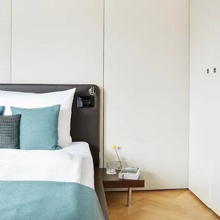 Hotel Living Viktualienmarkt 4*